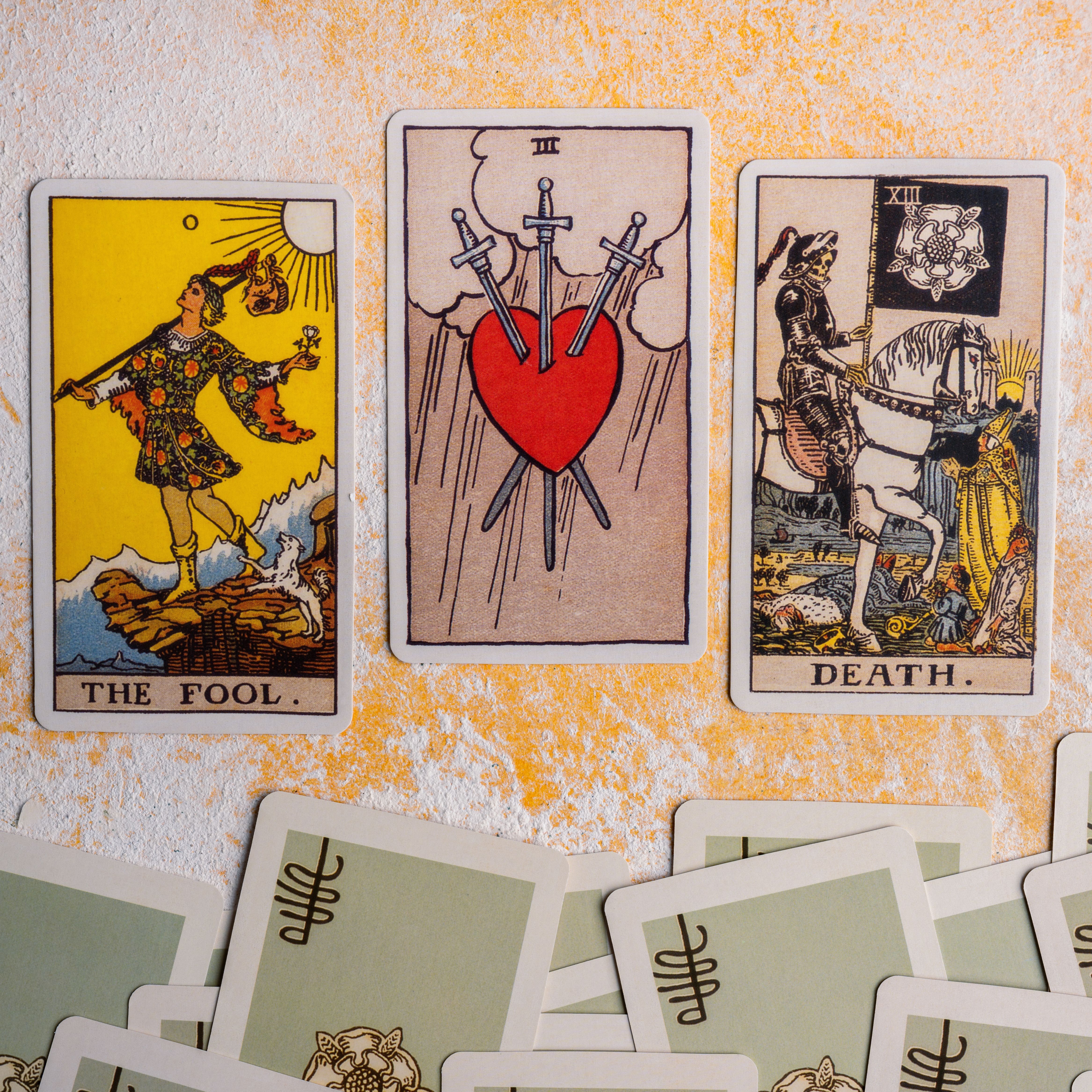 How Taurus Horoscope Tarot Reading Works (Quick Guide for Beginners)